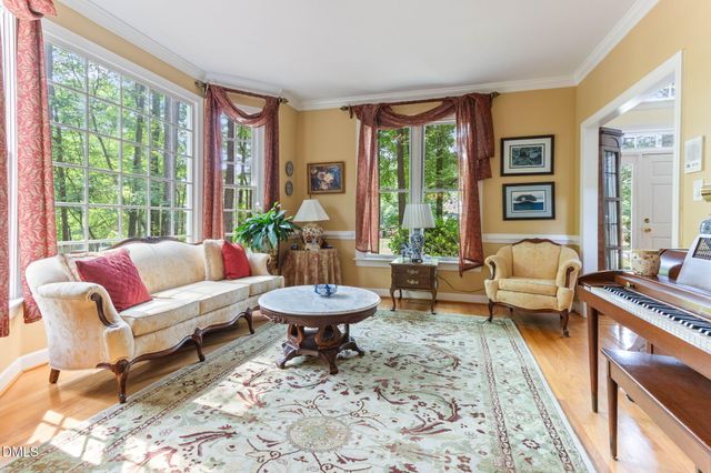 909 Oak Creek Road, Raleigh, NC 27615
