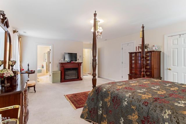 909 Oak Creek Road, Raleigh, NC 27615