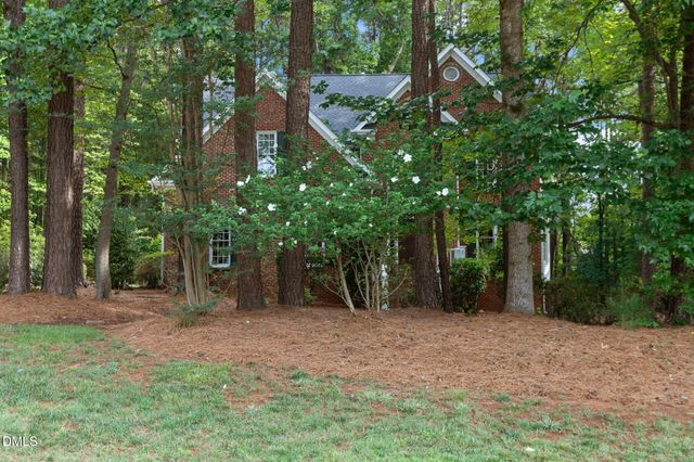 909 Oak Creek Road, Raleigh, NC 27615