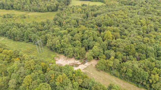 365 TURNBOW LN, Crump, TN 38327