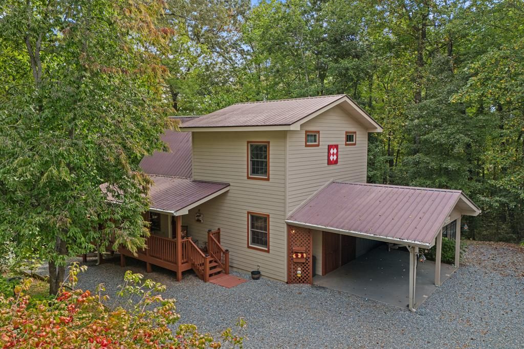 257 Woodland Lane, Hayesville, NC 28904