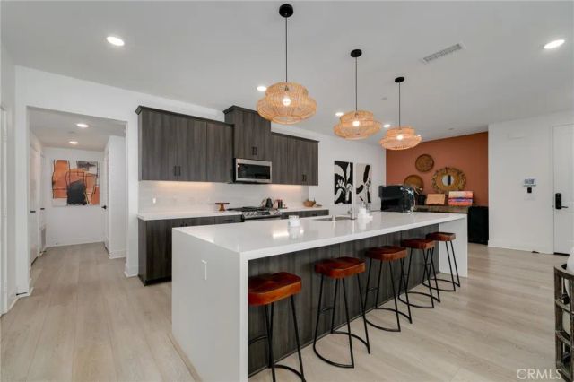 16450 Veterans Way 301, Tustin, CA 92782