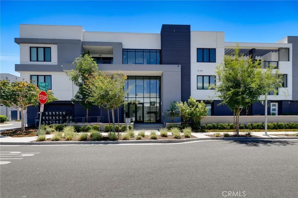 16450 Veterans Way 301, Tustin, CA 92782
