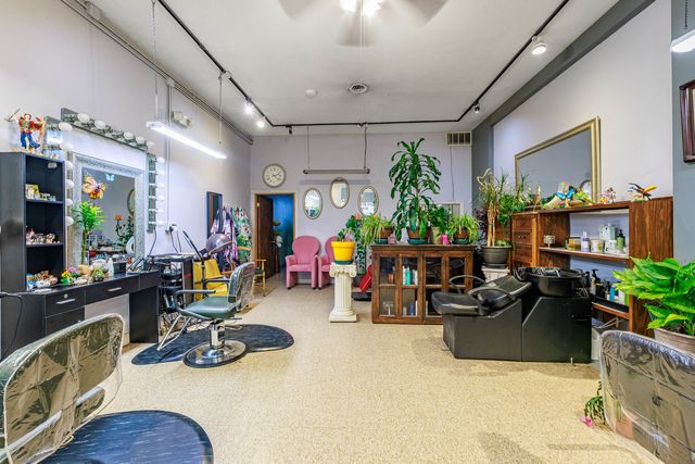 6830-6832 Cermak Road, Berwyn, IL 60402