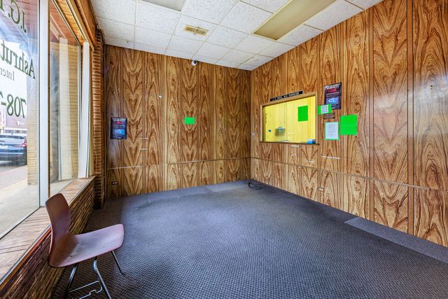 6830-6832 Cermak Road, Berwyn, IL 60402