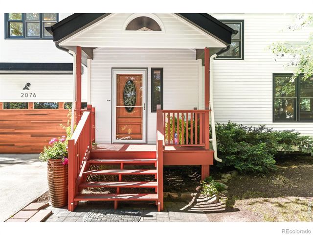 2076 Oak Avenue, Boulder, CO 80304