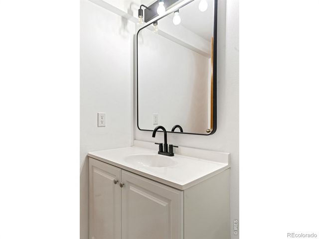 2076 Oak Avenue, Boulder, CO 80304