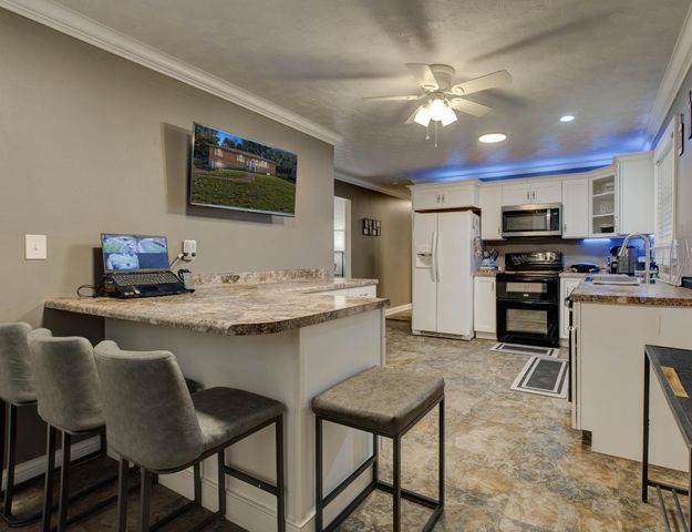 1055 Iroquois Drive, Mt Sterling, KY 40353