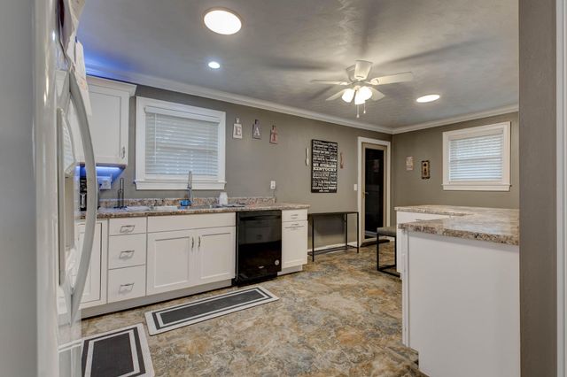 1055 Iroquois Drive, Mt Sterling, KY 40353