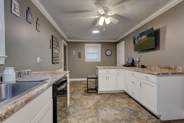 1055 Iroquois Drive, Mt Sterling, KY 40353