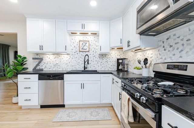 10341 W Vera AVENUE, Milwaukee, WI 53224