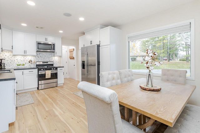 10341 W Vera AVENUE, Milwaukee, WI 53224