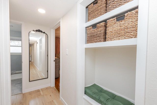 10341 W Vera AVENUE, Milwaukee, WI 53224