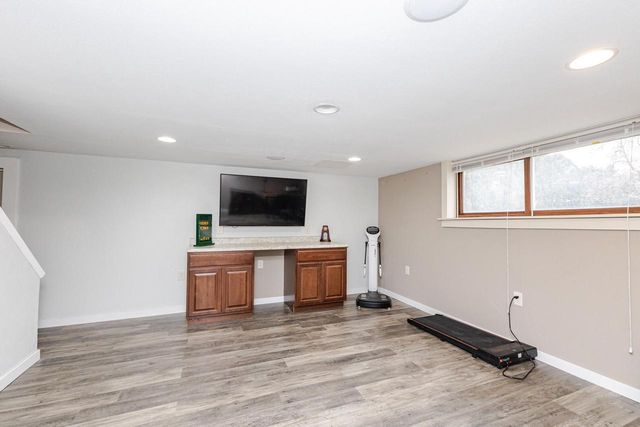 10341 W Vera AVENUE, Milwaukee, WI 53224