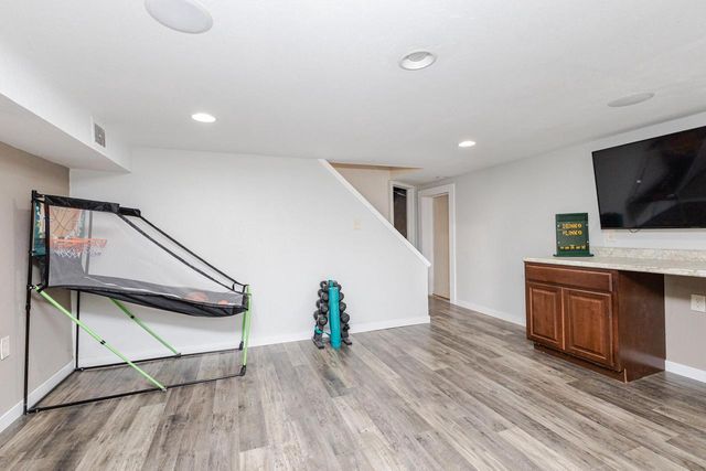 10341 W Vera AVENUE, Milwaukee, WI 53224