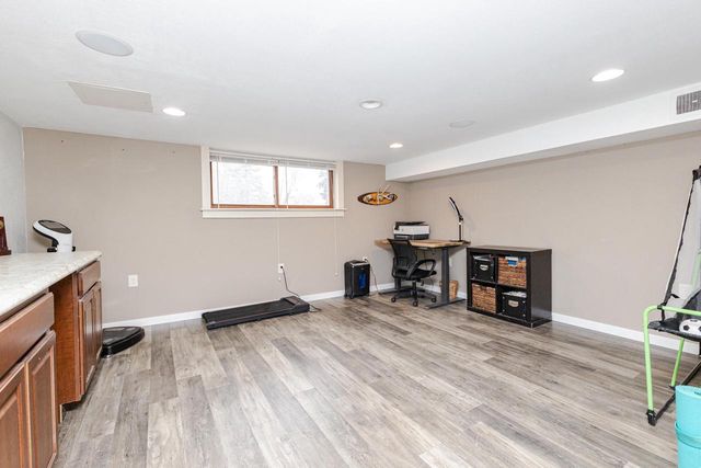 10341 W Vera AVENUE, Milwaukee, WI 53224