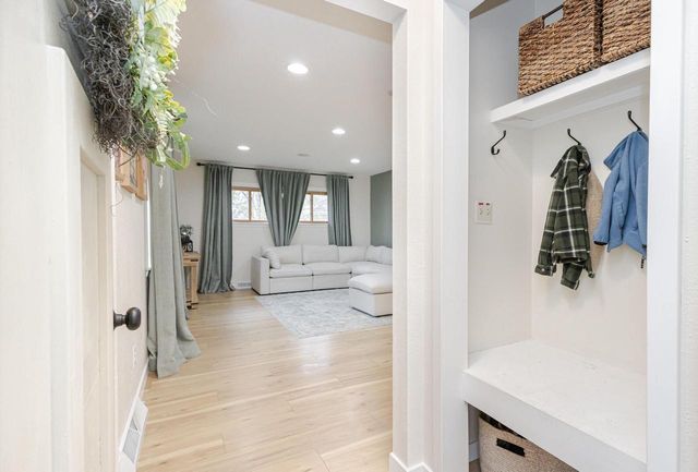 10341 W Vera AVENUE, Milwaukee, WI 53224