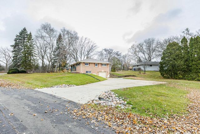 10341 W Vera AVENUE, Milwaukee, WI 53224