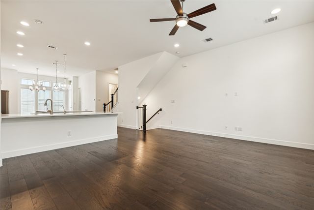 750 High Garden Place, Dallas, TX 75208