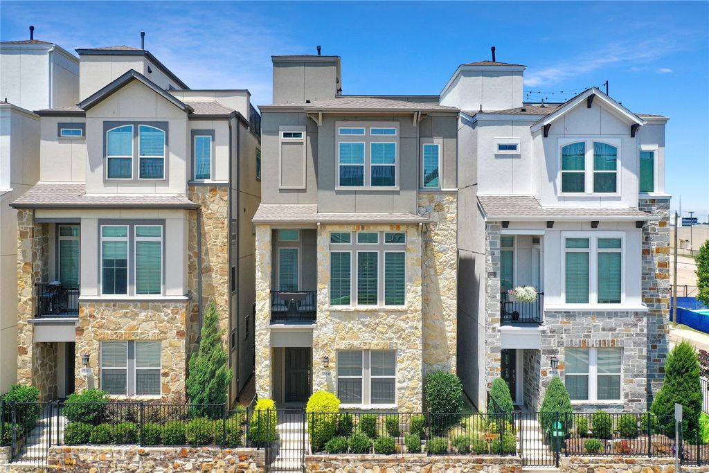 750 High Garden Place, Dallas, TX 75208