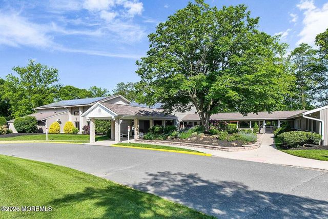 121 Lexington Court, Red Bank, NJ 07701