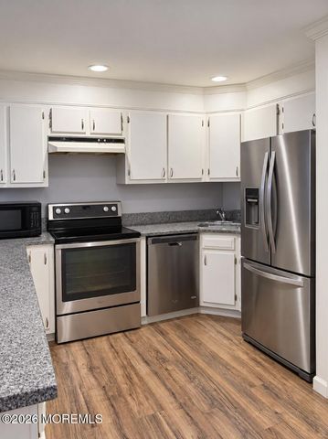 121 Lexington Court, Red Bank, NJ 07701