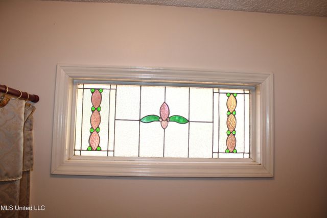 9300 Ridgeview Drive, Ocean Springs, MS 39564