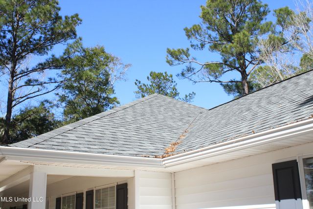 9300 Ridgeview Drive, Ocean Springs, MS 39564