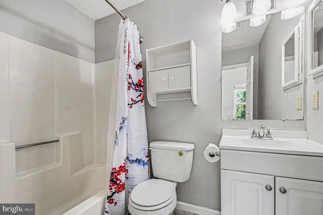 3738 BROOMSEDGE CT, Fairfax, VA 22033