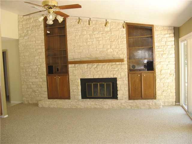 2001 Manana ST, Austin, TX 78730