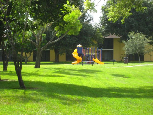 1437 MEADOWS Circle W 1437, Boynton Beach, FL 33436