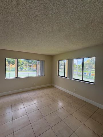 1437 MEADOWS Circle W 1437, Boynton Beach, FL 33436