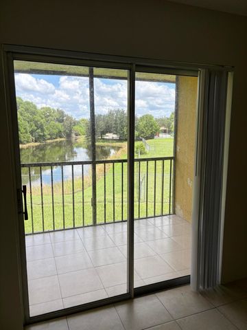 1437 MEADOWS Circle W 1437, Boynton Beach, FL 33436