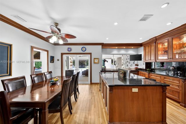 6650 SW 112th St, Pinecrest, FL 33156