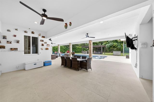 6650 SW 112th St, Pinecrest, FL 33156