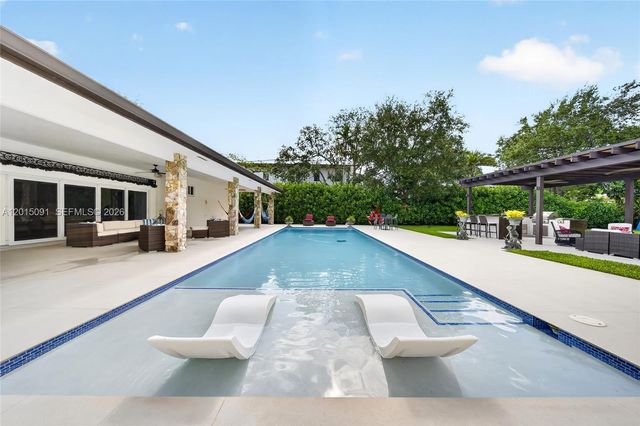 6650 SW 112th St, Pinecrest, FL 33156