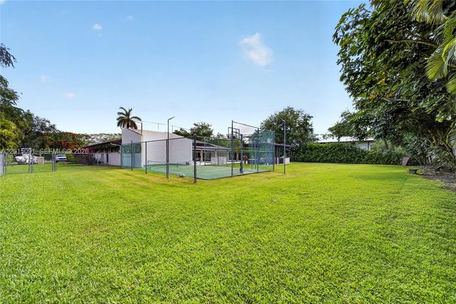 6650 SW 112th St, Pinecrest, FL 33156