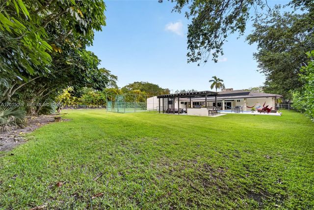 6650 SW 112th St, Pinecrest, FL 33156