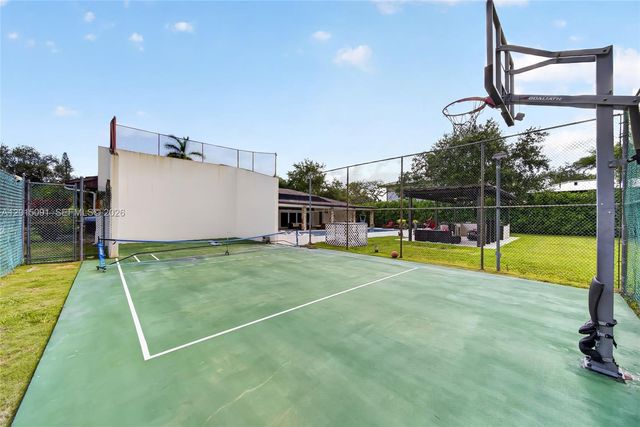 6650 SW 112th St, Pinecrest, FL 33156