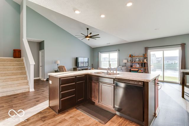 578 N Crystal Drive, Fortville, IN 46040