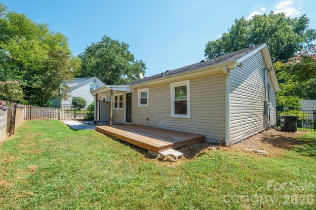 106 Cascade Street, Morganton, NC 28655