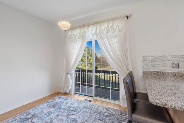 24 Village Station Lane, Grayslake, IL 60030