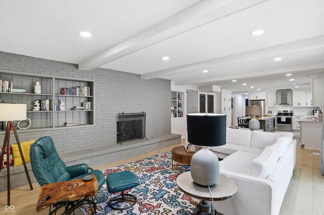 9130 Kenwood Drive, Indianapolis, IN 46260
