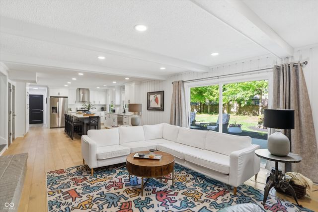 9130 Kenwood Drive, Indianapolis, IN 46260