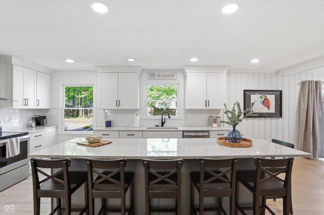 9130 Kenwood Drive, Indianapolis, IN 46260