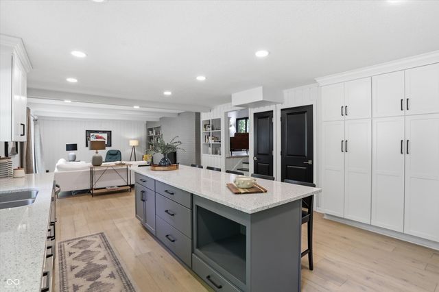 9130 Kenwood Drive, Indianapolis, IN 46260