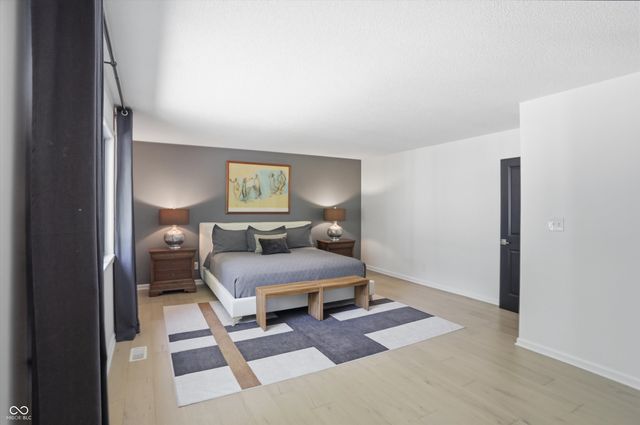 9130 Kenwood Drive, Indianapolis, IN 46260