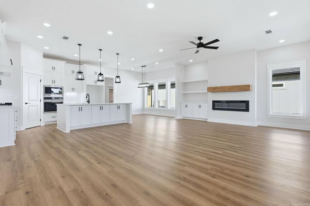 225 B Street, Bryant, AR 72022