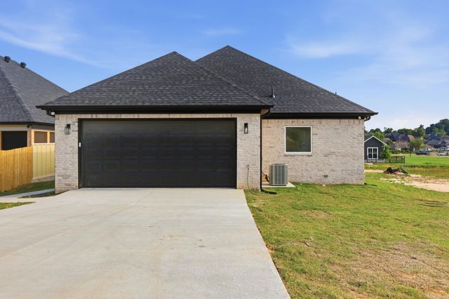 225 B Street, Bryant, AR 72022