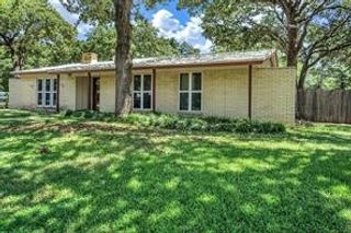 236 Cooper Drive, Hurst, TX 76053